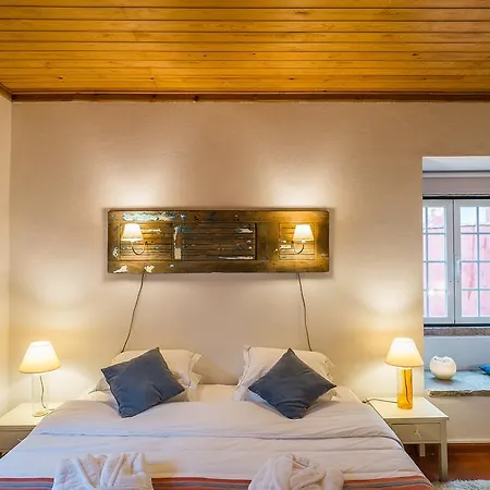 Гостевой дом The Old Cellar House Синтра