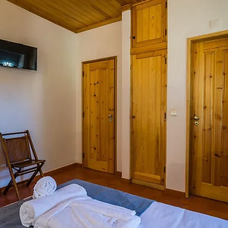 Гостевой дом The Old Cellar House Синтра