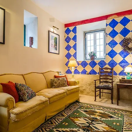 The Old Cellar House Синтра