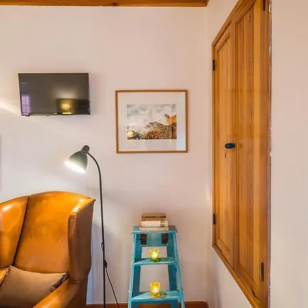 The Old Cellar House